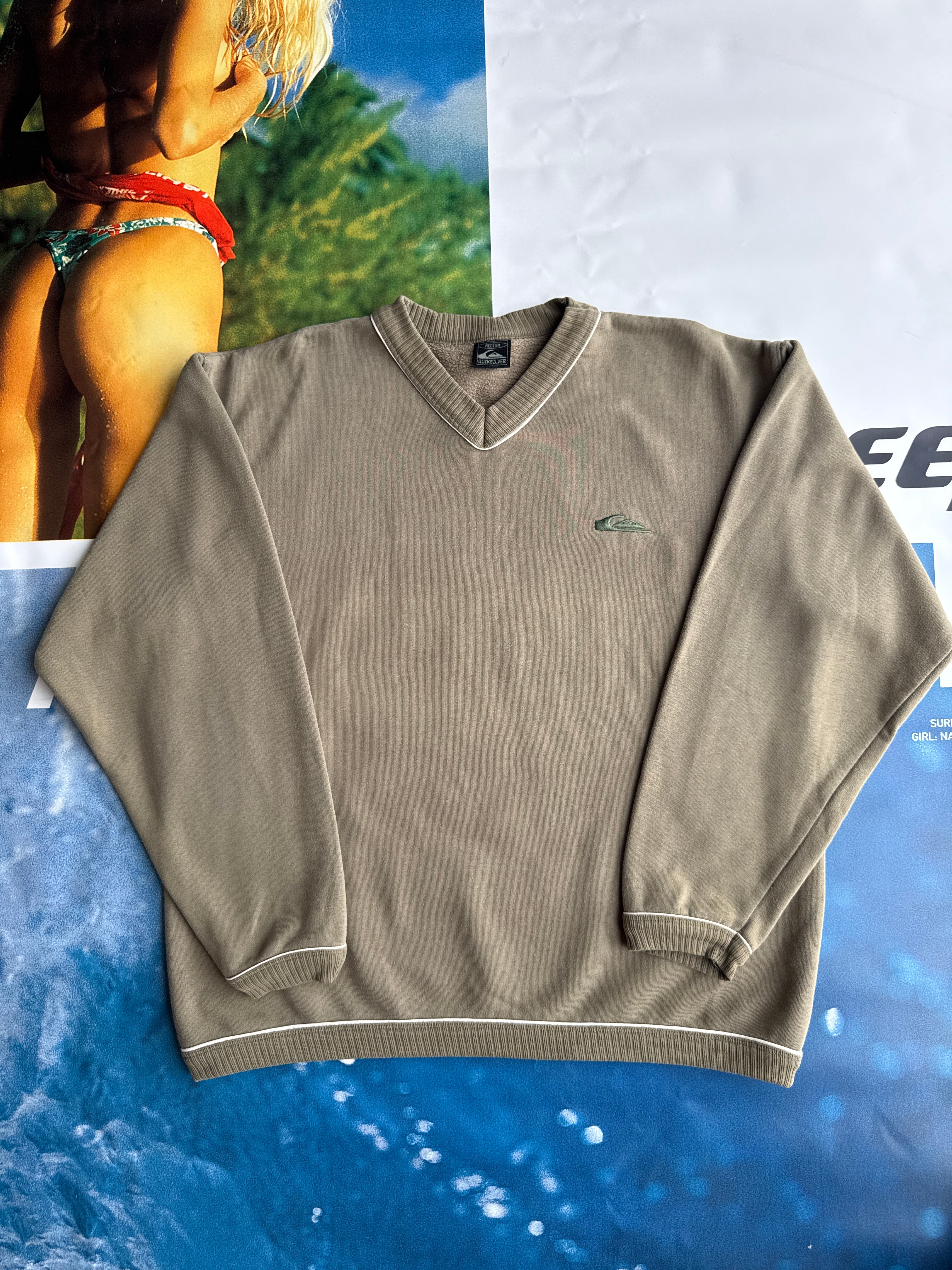 Quiksilver 00s Olive Green V-Neck Sweatshirt