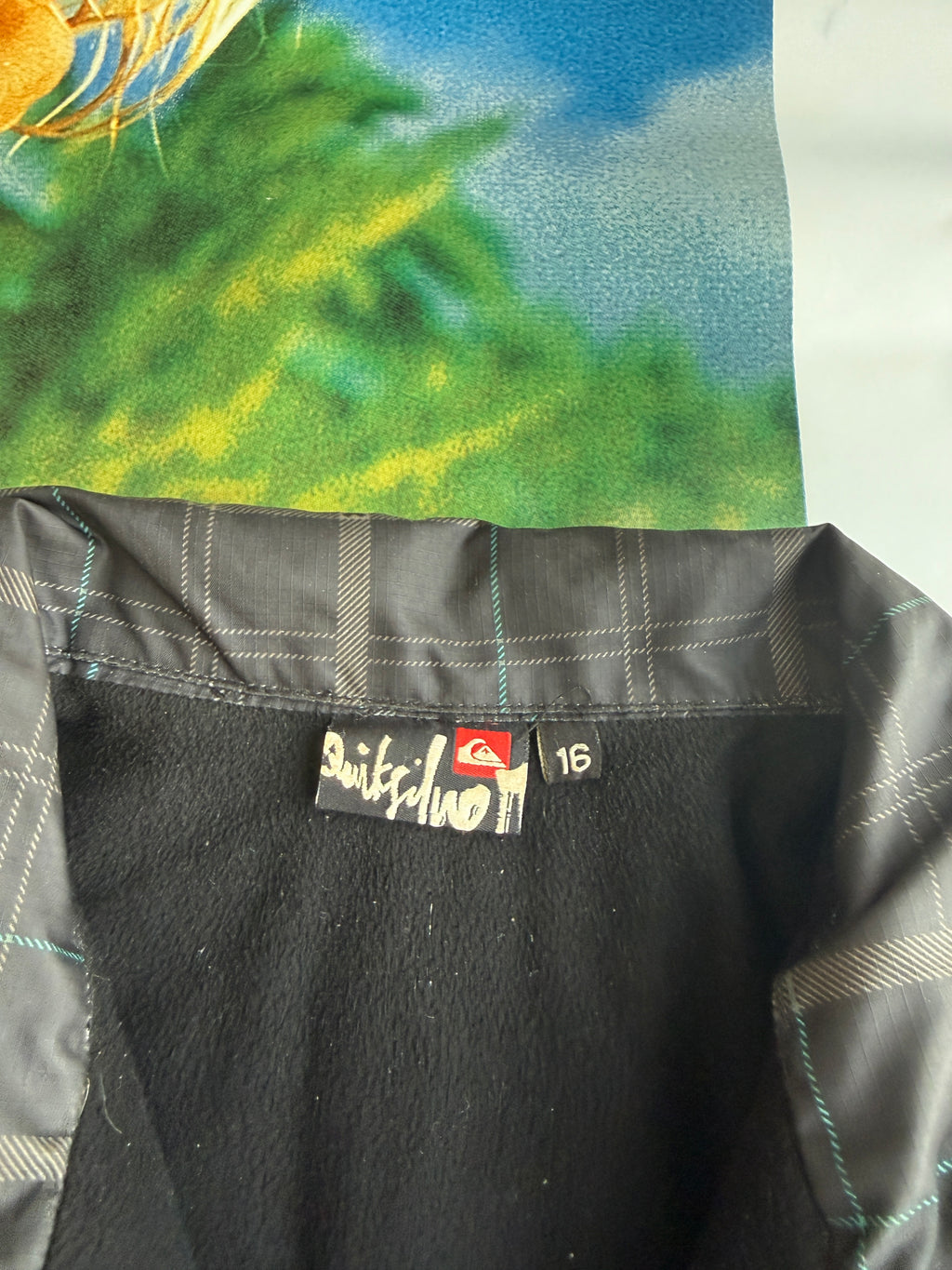 Quiksilver Windbreaker Jacket in Plaid pattern