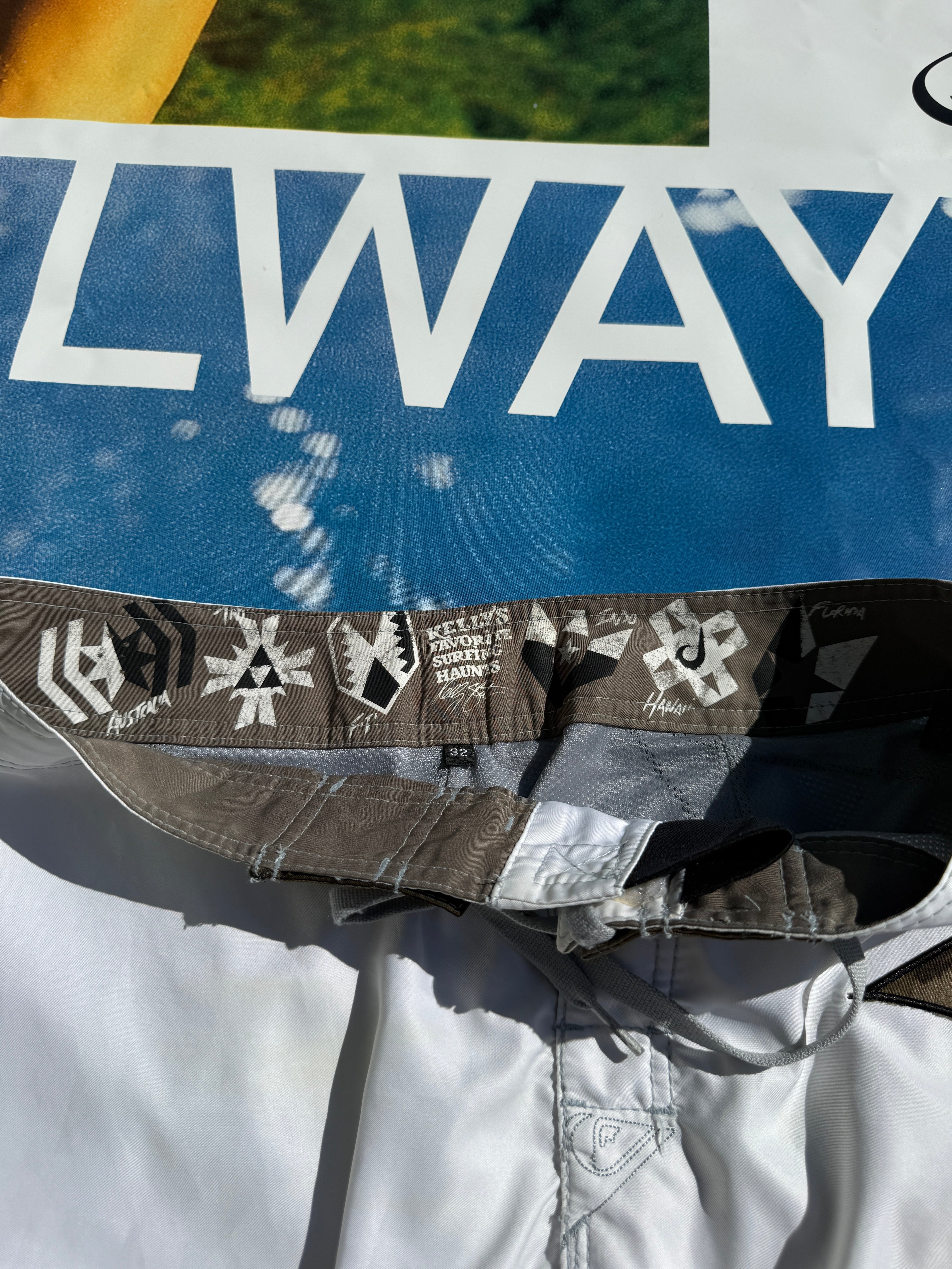 Grail Y2K Quiksilver Camo Kelly Slater Signature Boardshorts