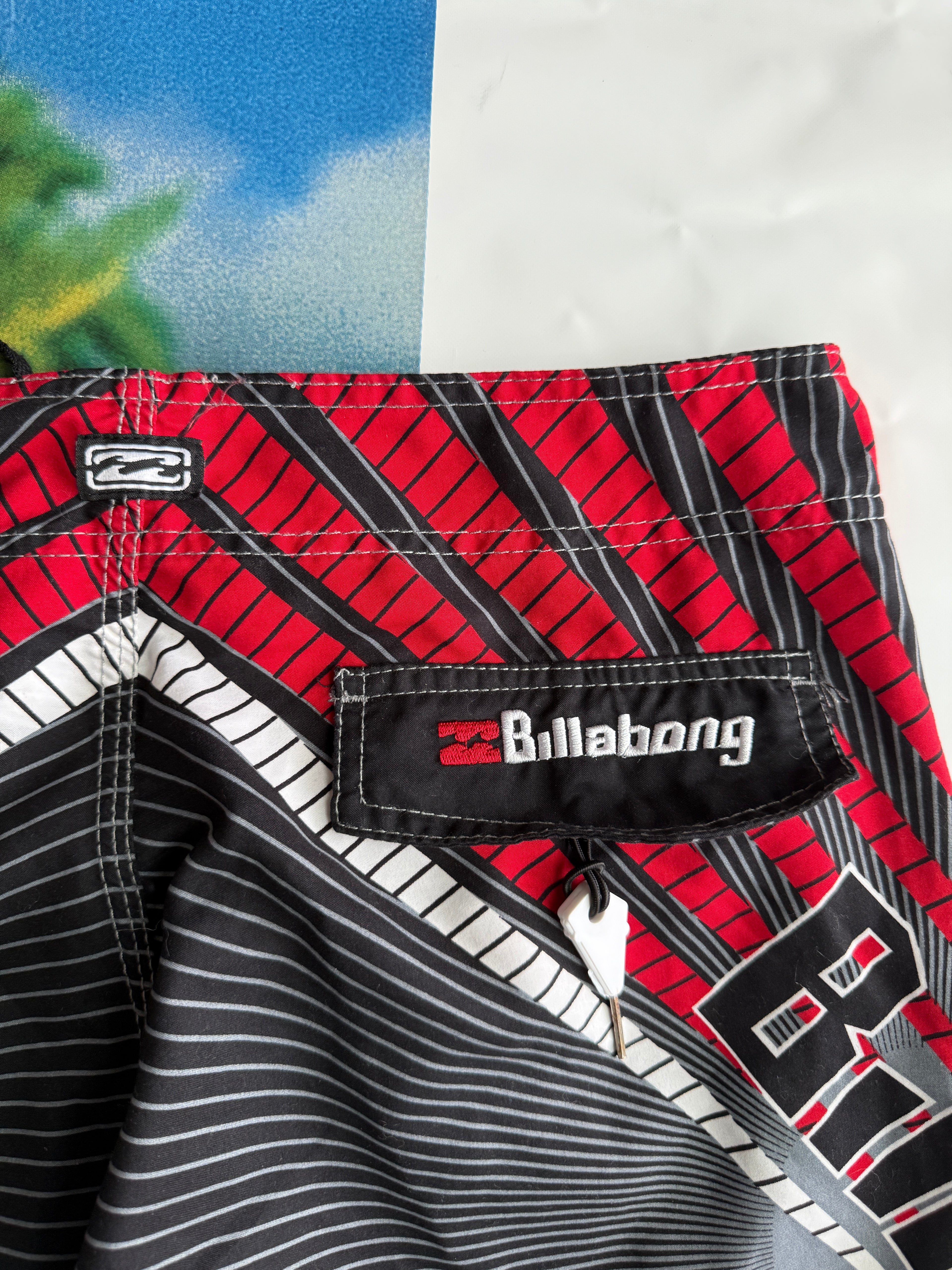 Rare Y2K Billabong Boardshorts size 34