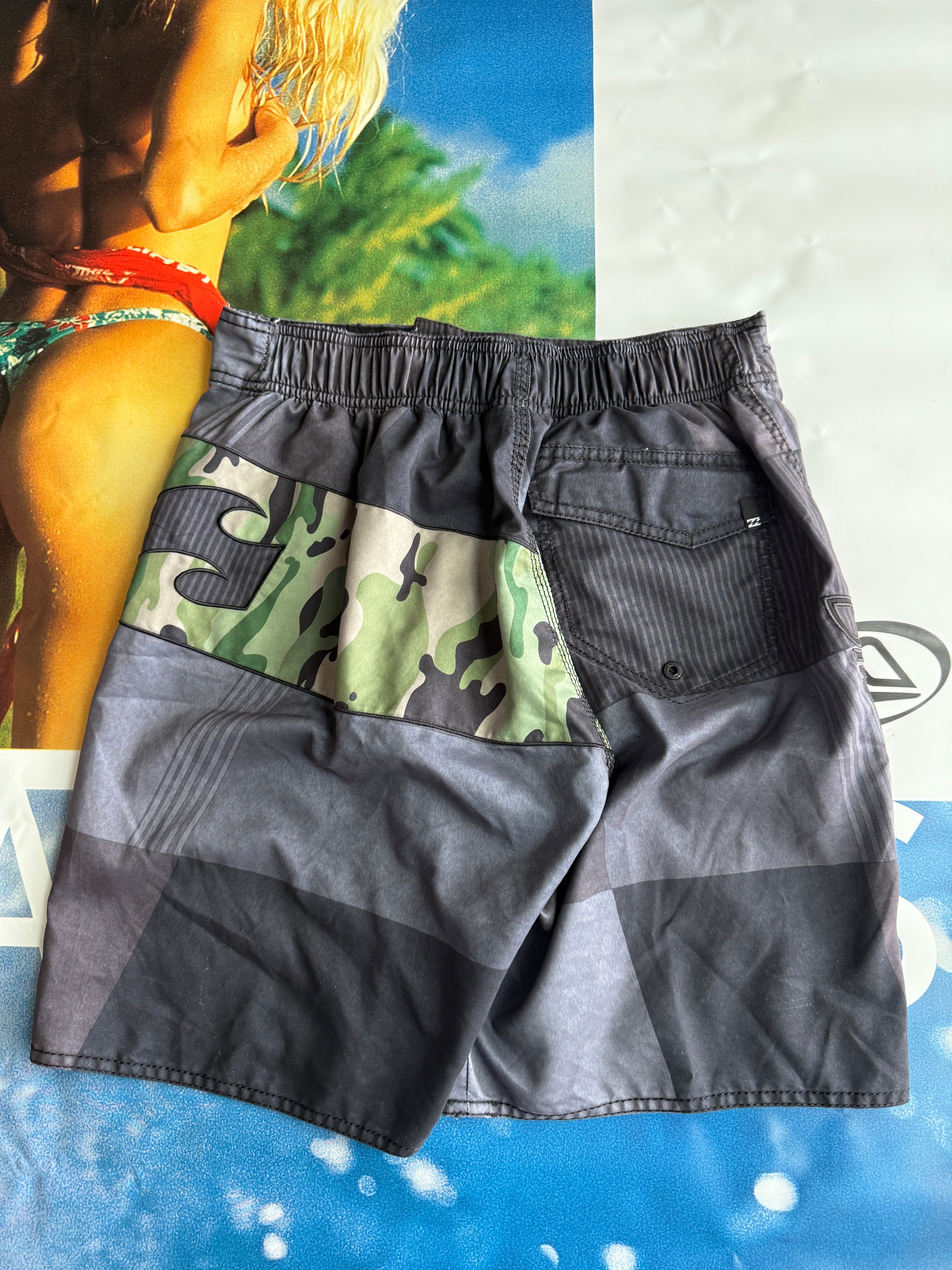 Y2K Billabong Camo Boardshorts size