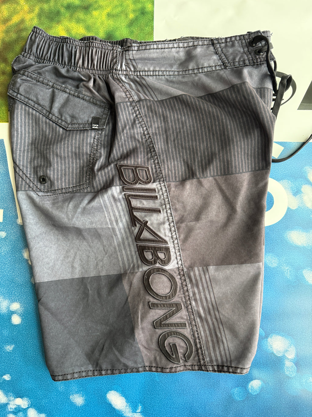 Y2K Billabong Camo Boardshorts size