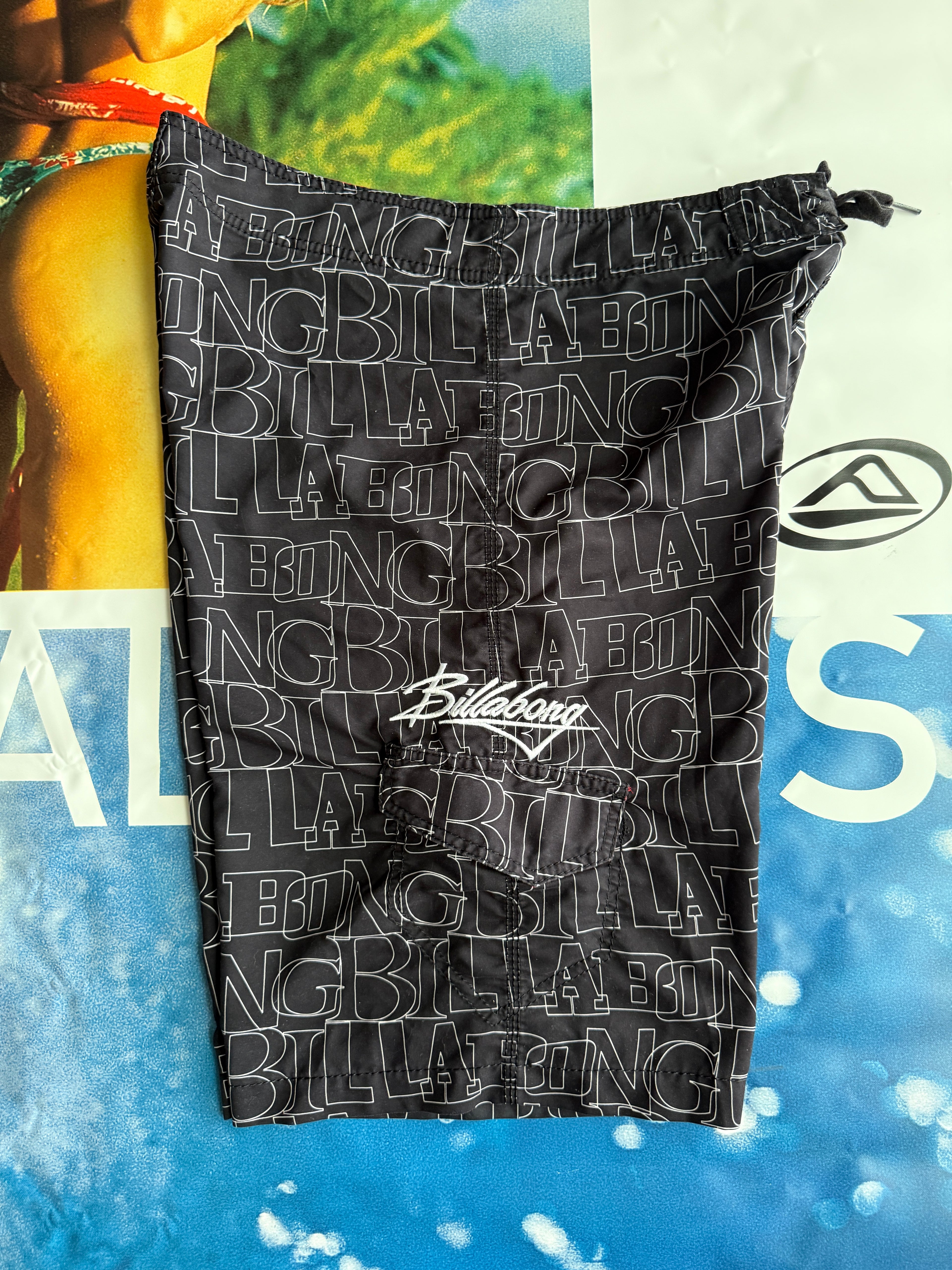 Y2K Billabong Black Boardshorts size 34