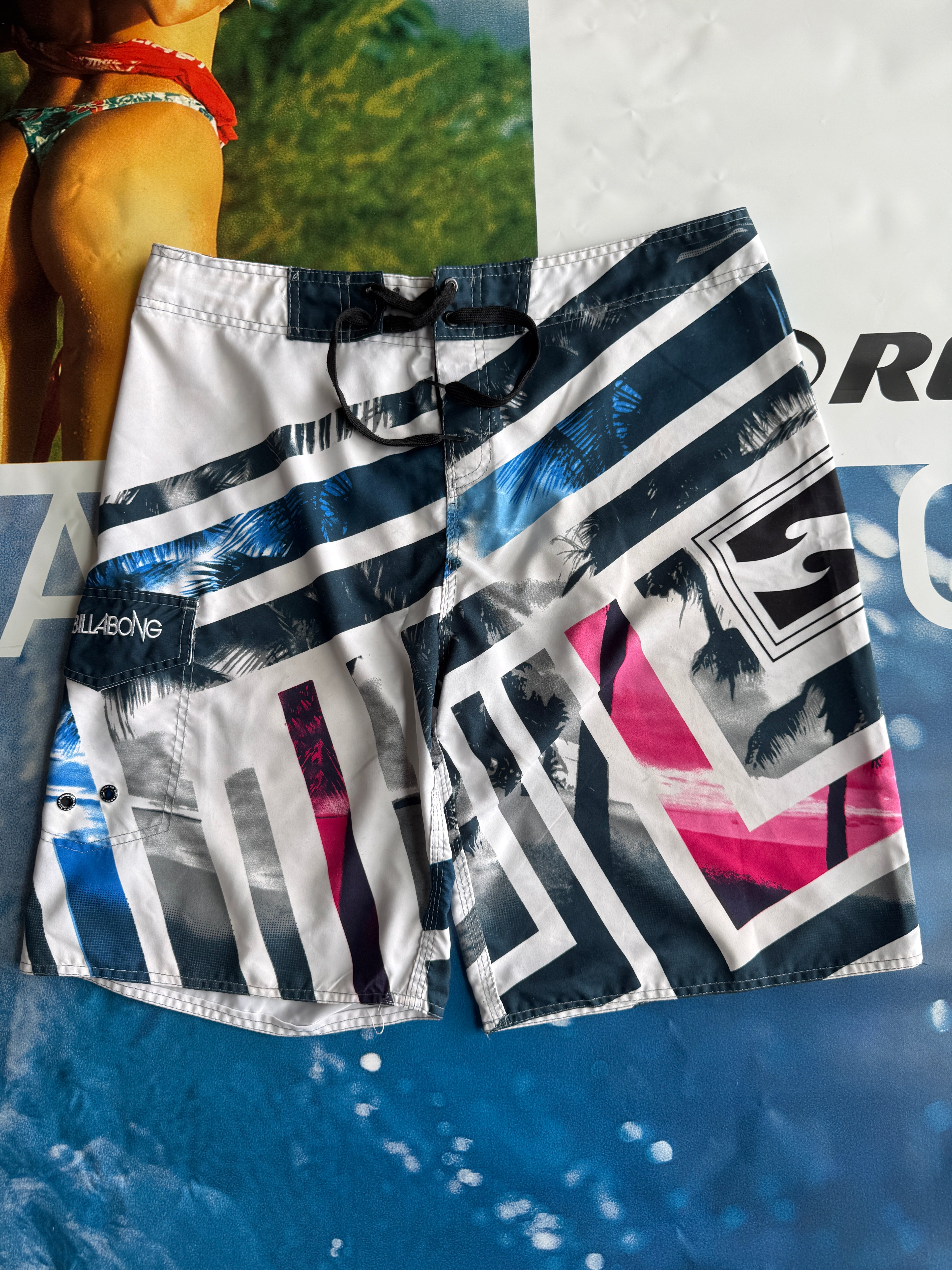 Y2K Billabong Boardshorts