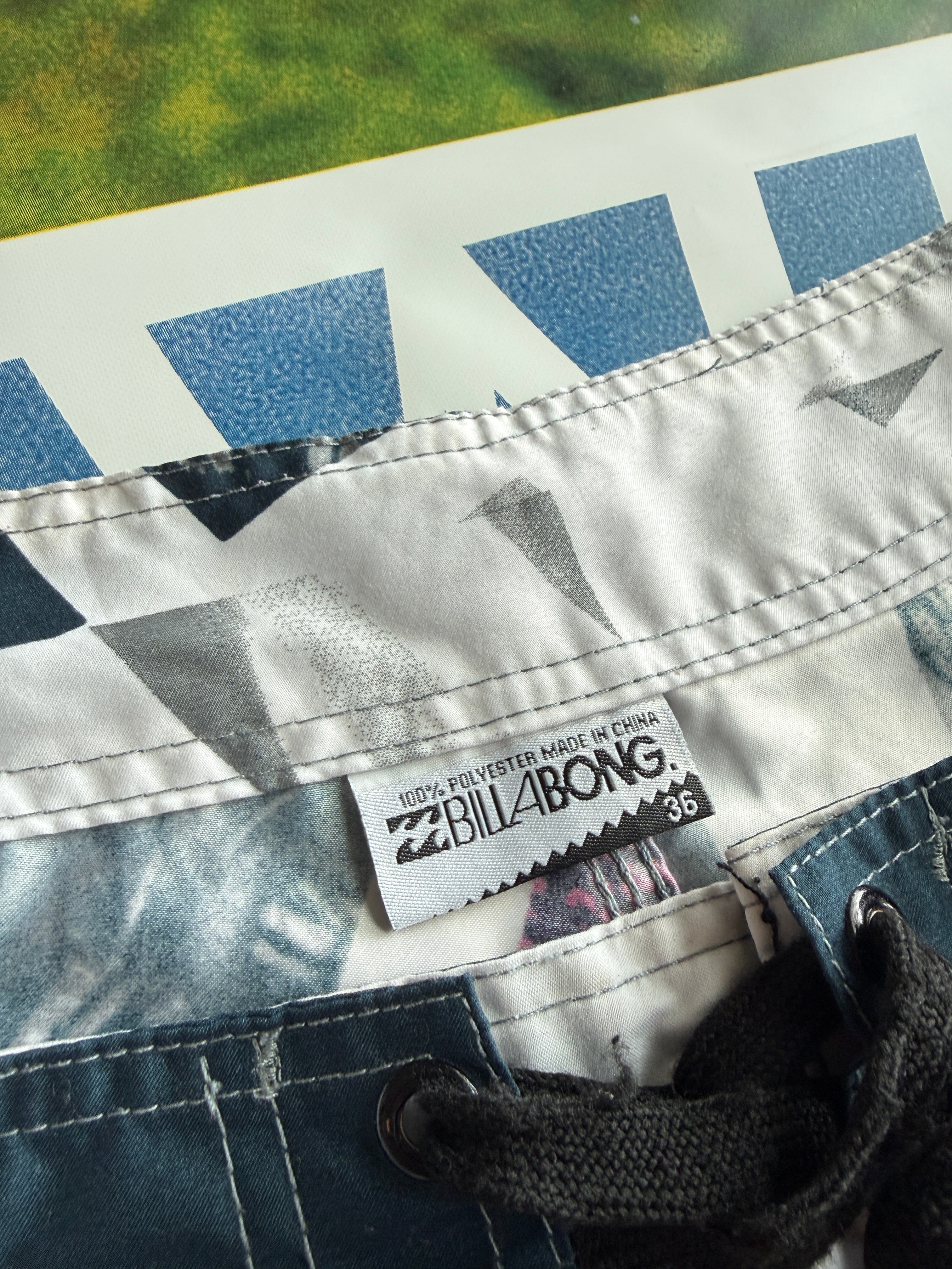 Y2K Billabong Boardshorts