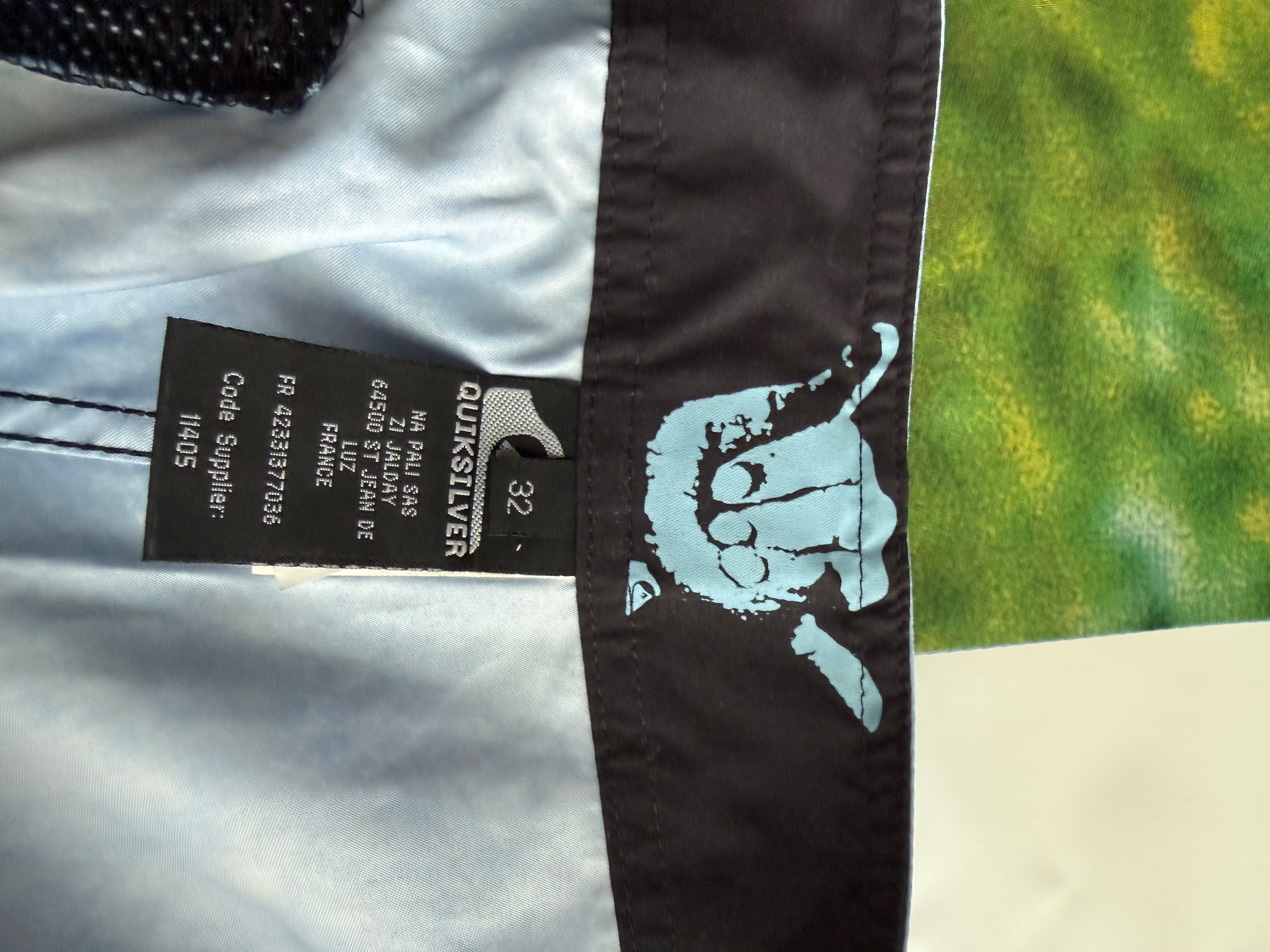 Quiksilver Y2K Boardshorts size 32