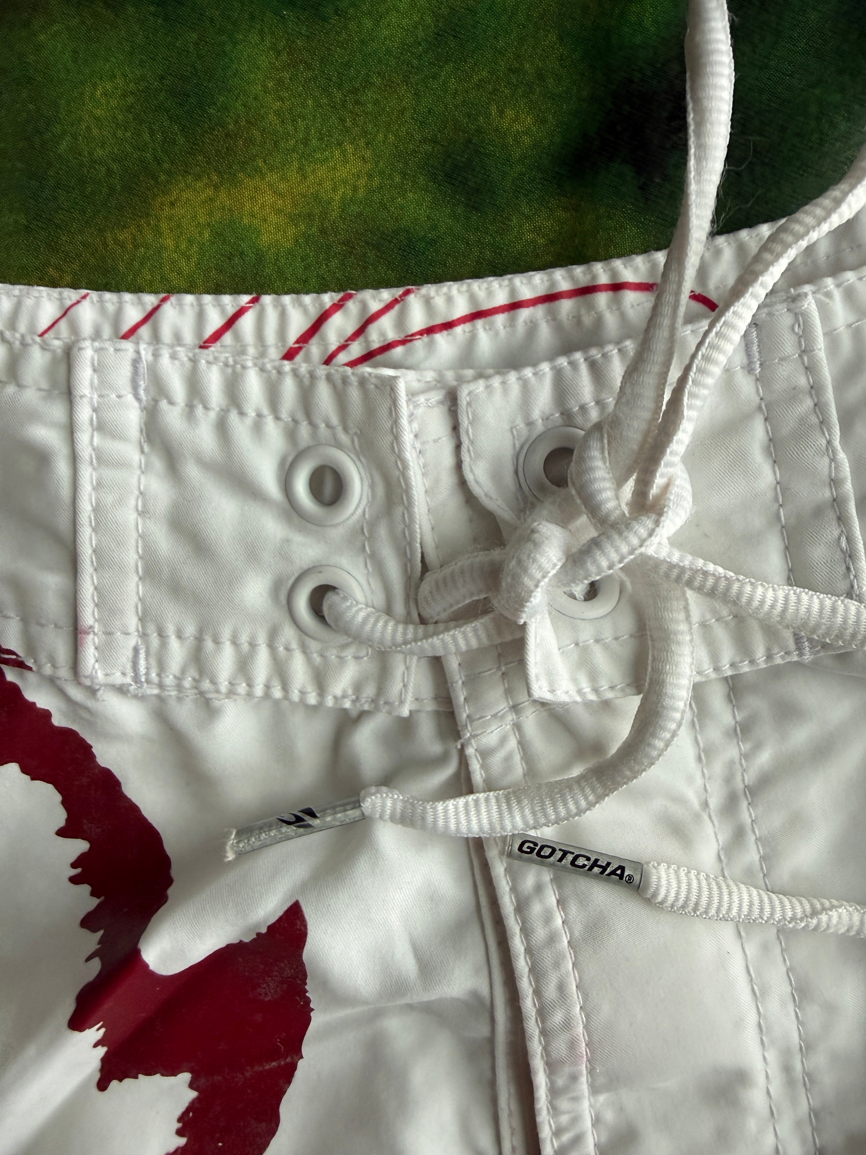 Y2K Gotcha Floral Boardshorts size 32